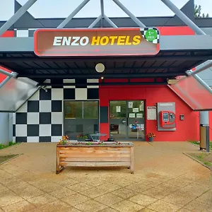 Enzo 1er Prix Hotel Coudes